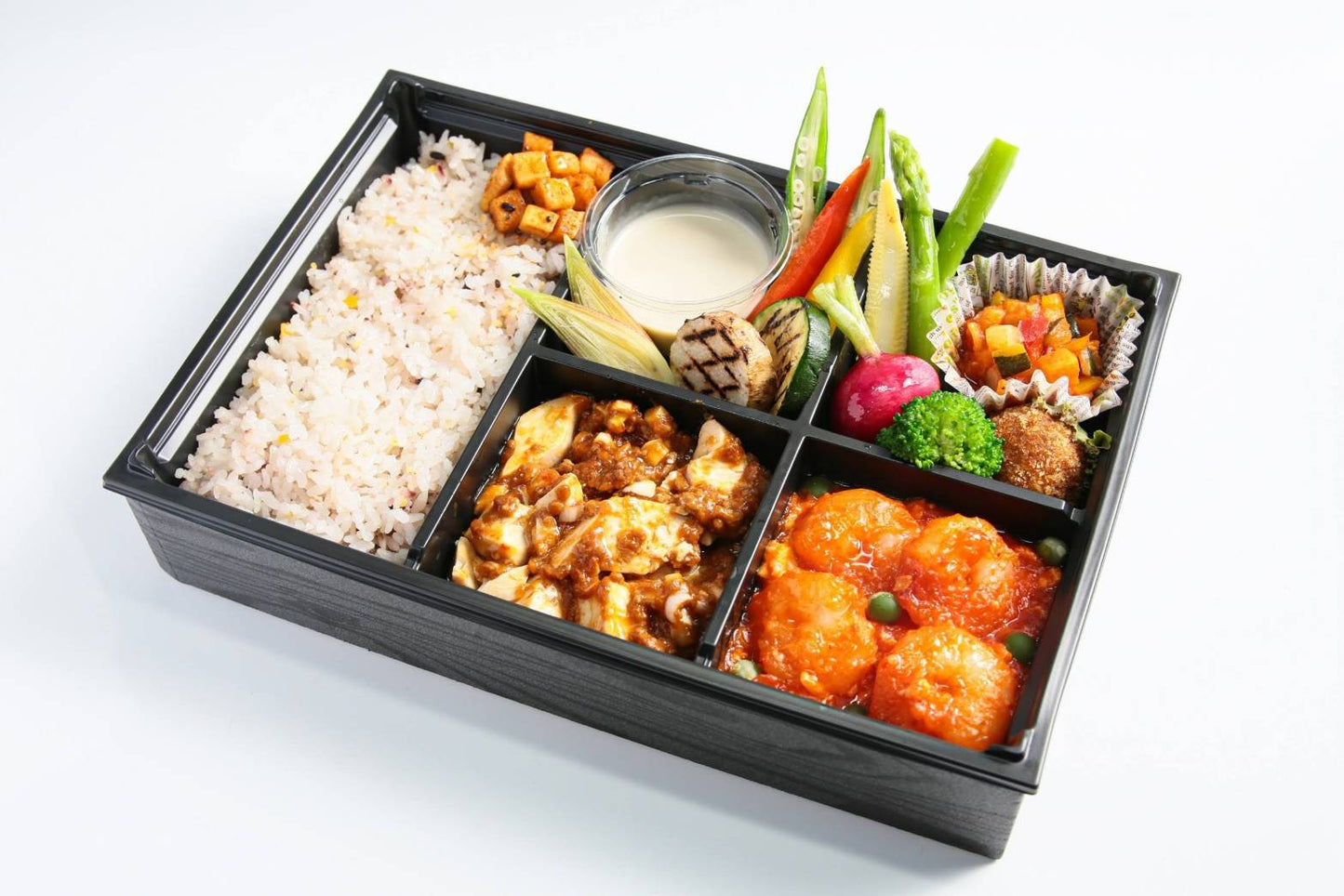 エビチリと麻婆豆腐の中華弁当