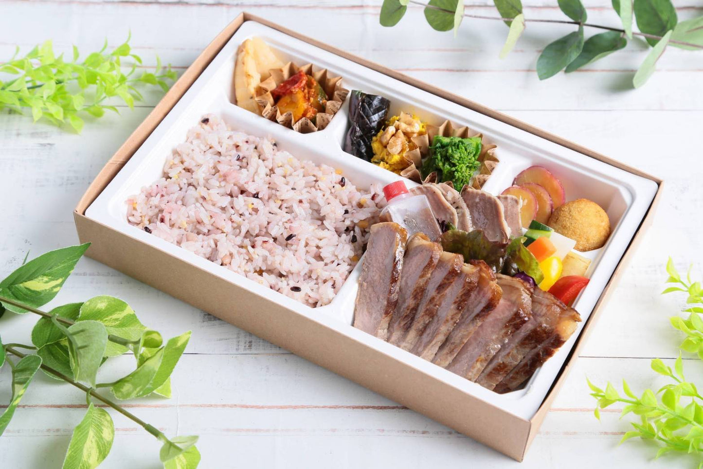 サーロインステーキとねぎ塩豚タン